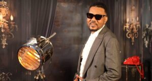 Musique : Critique musicale sur la nouvelle chanson de Karmapa « Lov’eza yo »