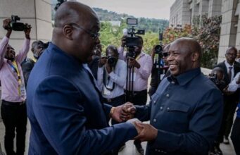 Félix Tshisekedi en visite discrète au Burundi pour renforcer la coopération sécuritaire Felix-Tshisekedi-et-Evariste-Ndayishimiye