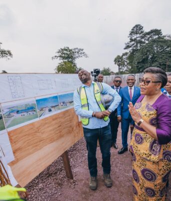 Kinshasa : Judith Suminwa inspecte le site en construction devant abriter le Centre Mosala