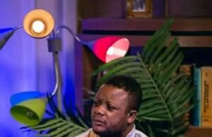 RDC – Liberté de la presse : Espérant Kasongo transféré à Makala après une plainte de Mike Kalambayi